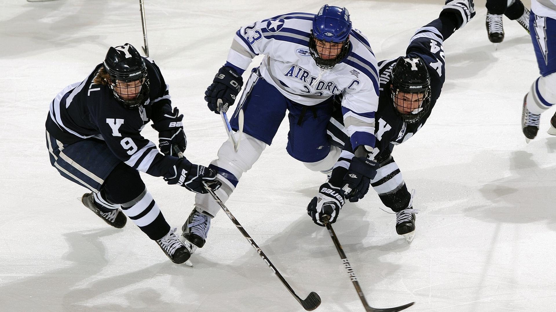 青训“科技创新+产业合作”双轮驱动，行业新模式不断涌现